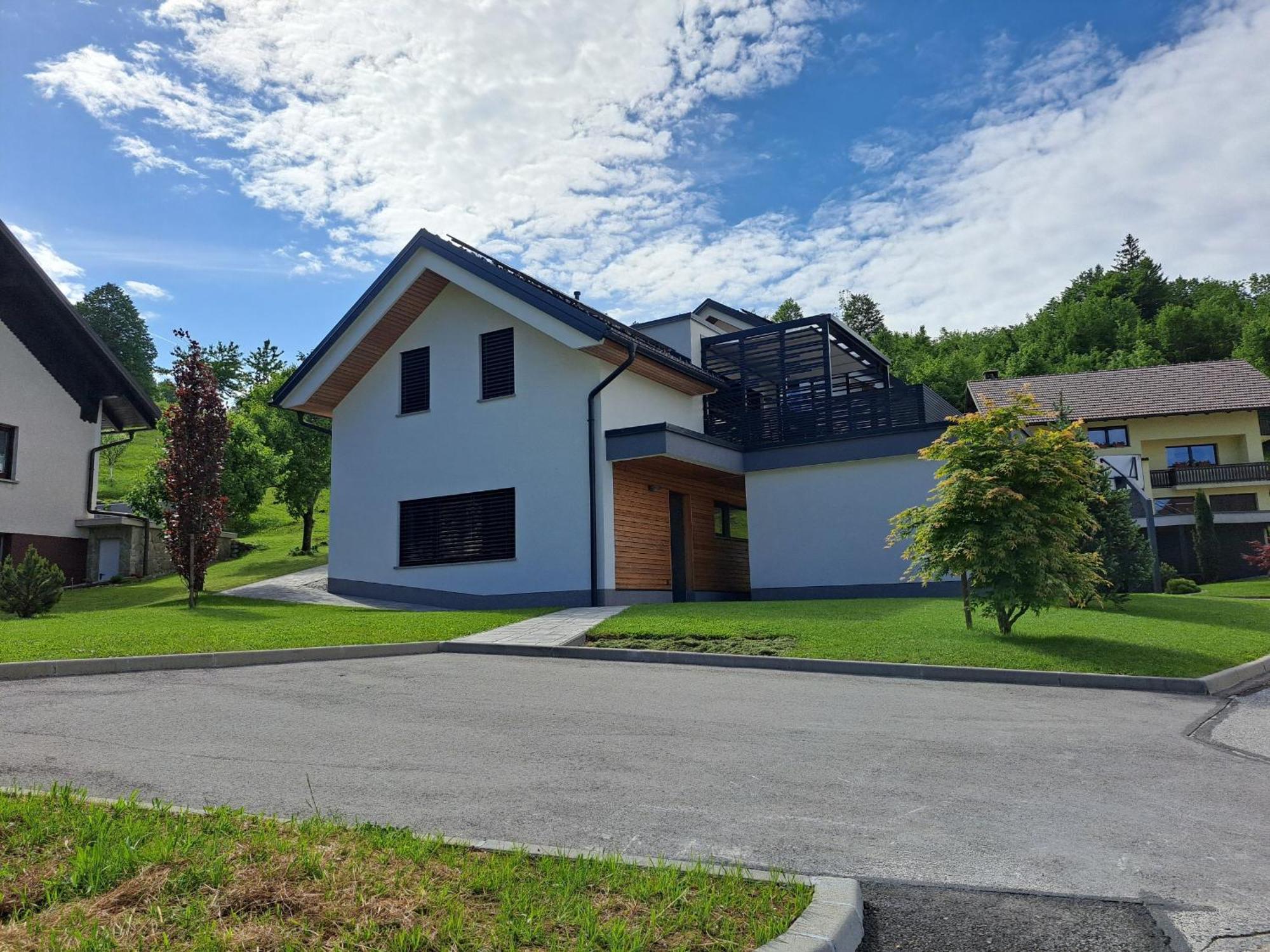 S&B'S Retreat Apartment Godovic Екстериор снимка