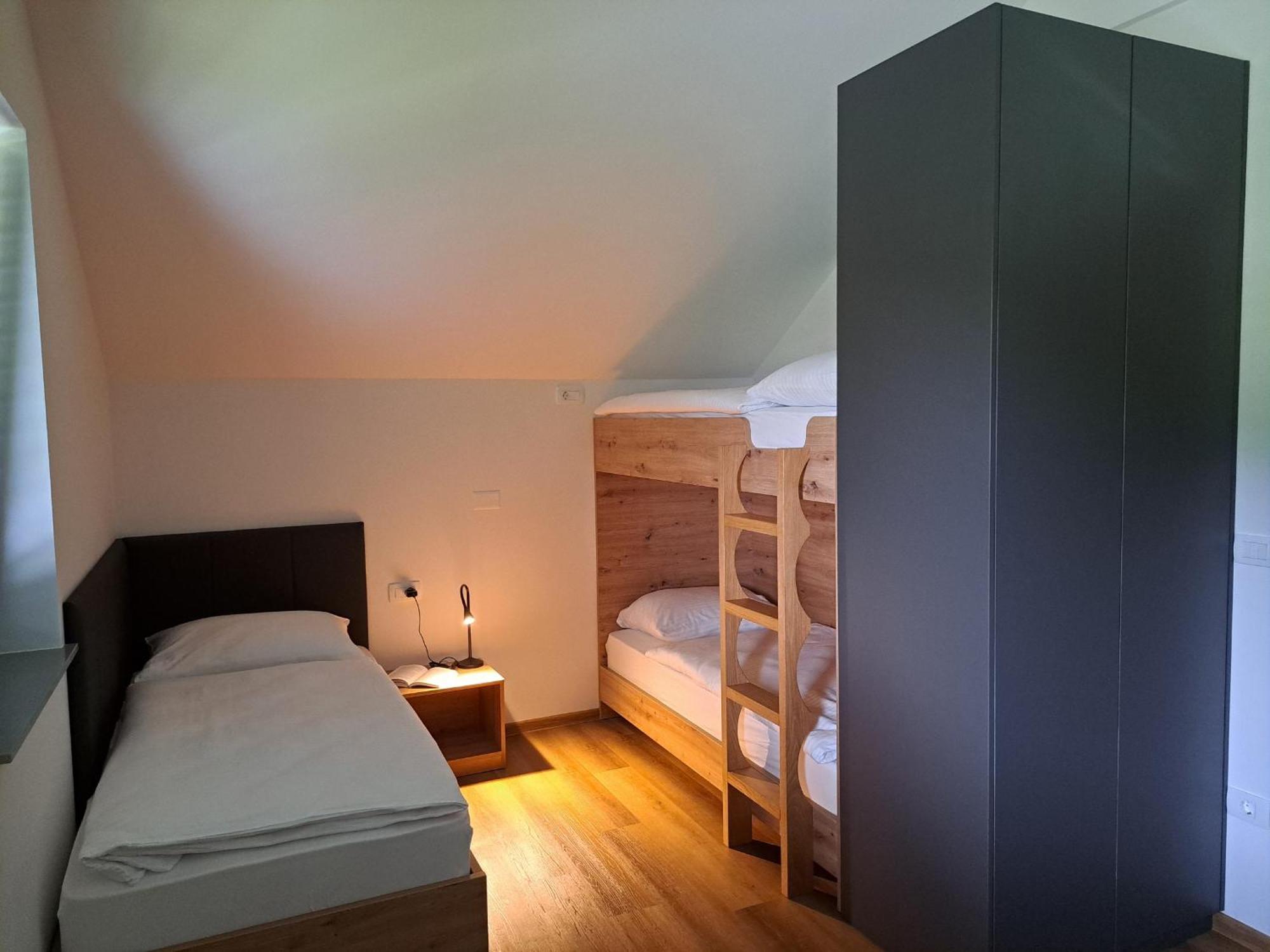 S&B'S Retreat Apartment Godovic Екстериор снимка