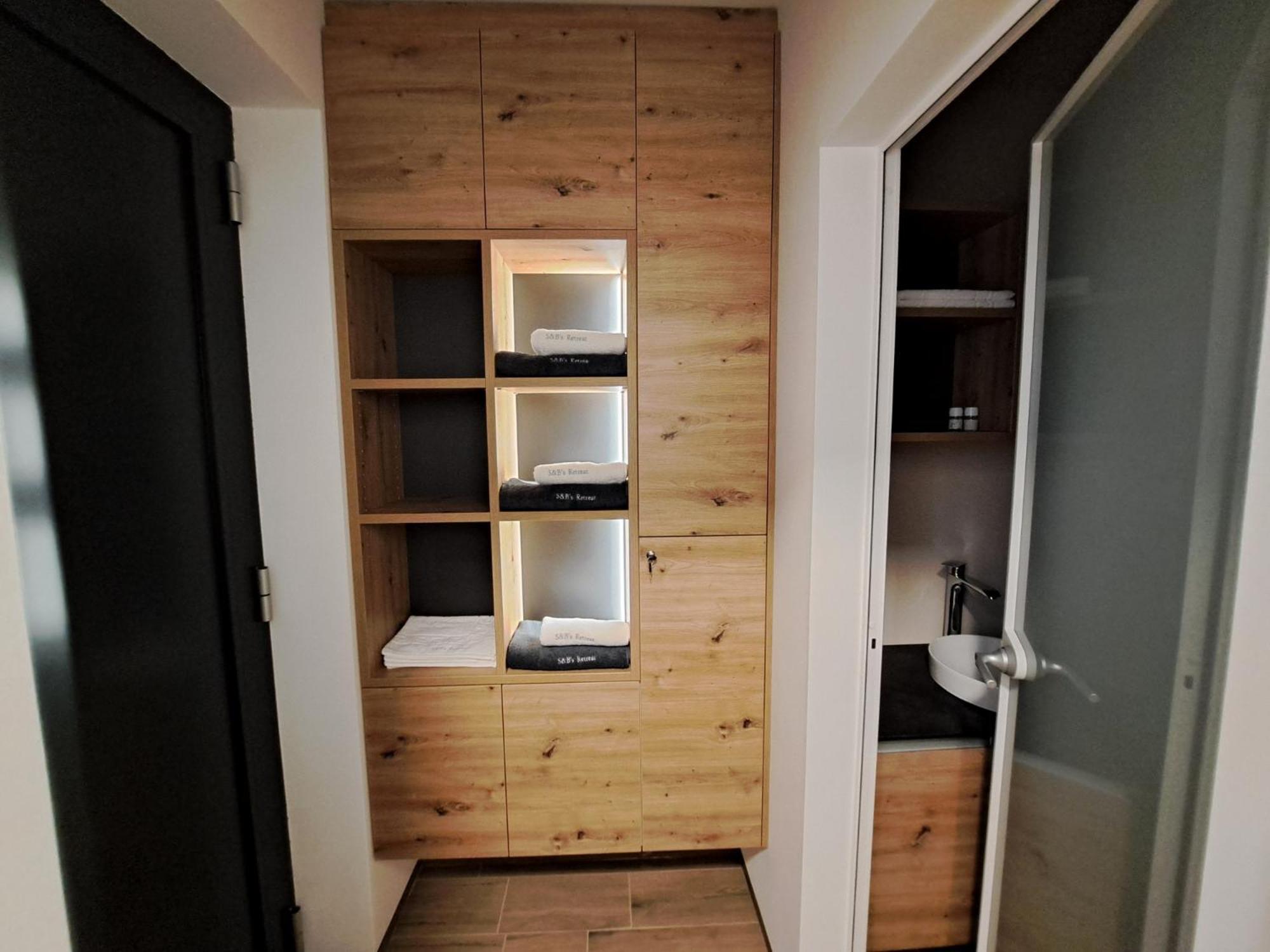 S&B'S Retreat Apartment Godovic Екстериор снимка