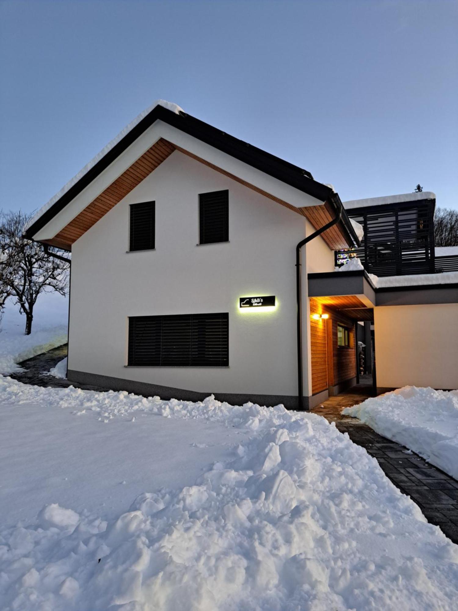 S&B'S Retreat Apartment Godovic Екстериор снимка